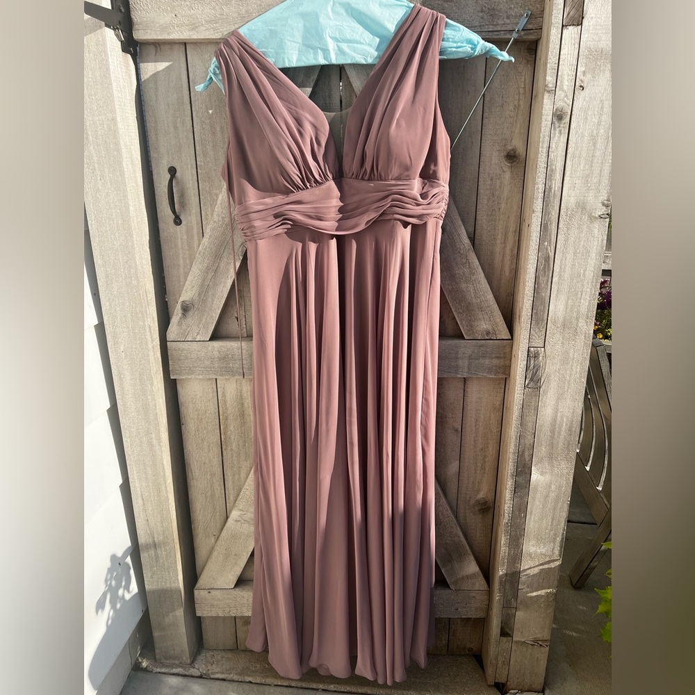 Pink Pleated Bustier Maxi Dress for Weddings - Picture 2 of 5